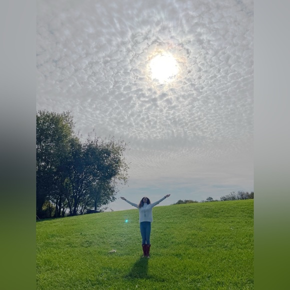 Meet your Posher, Eliana - Picture 2 of 14